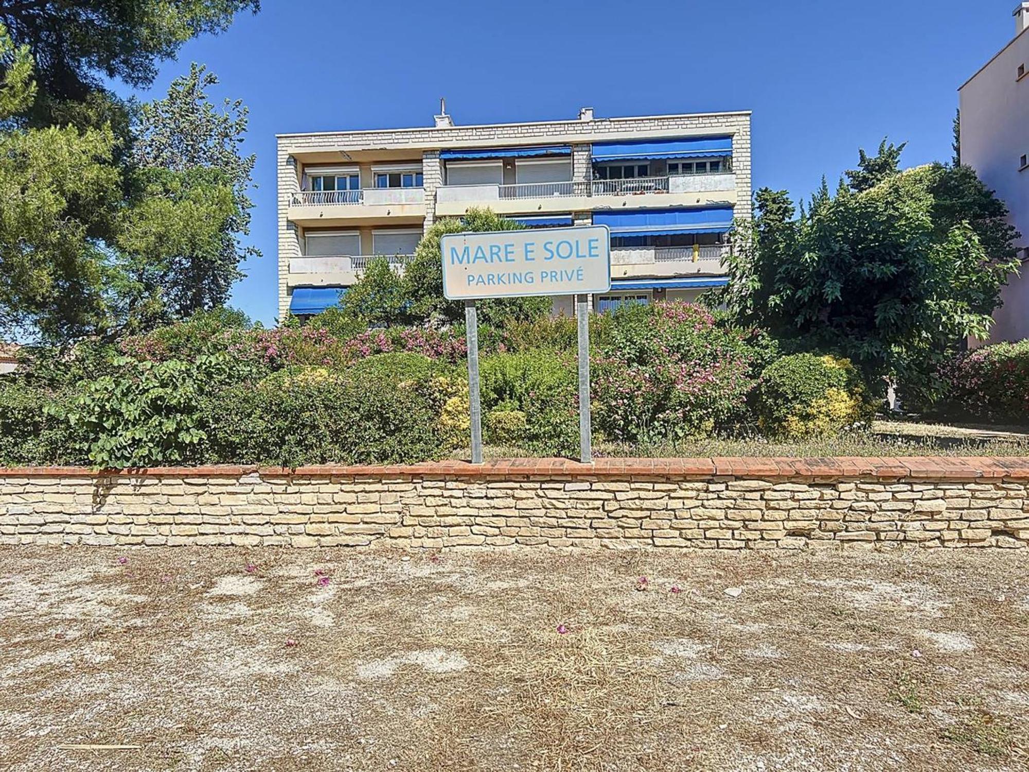 Moderne Et Lumineux A 2 Pas De La Plage, Parking Inclus - Fr-1-770-27 Apartment *