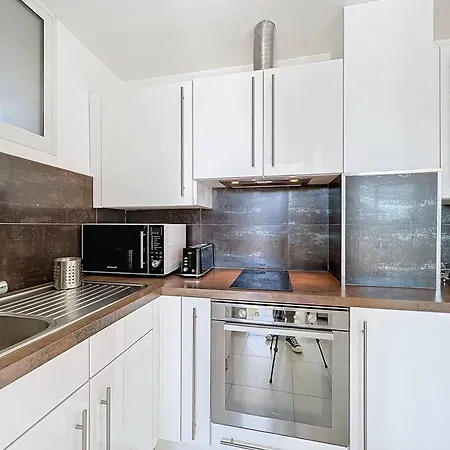 Appartement Moderne Et Lumineux A 2 Pas De La Plage, Parking Inclus - Fr-1-770-27 La Ciotat Exterior photo